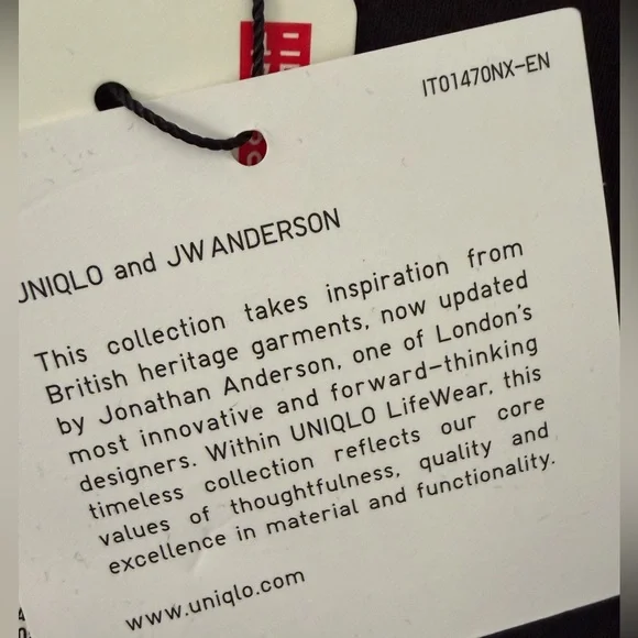 Black Asymmetrical Top - JW Anderson /Uniqlo - Picture 5 of 6